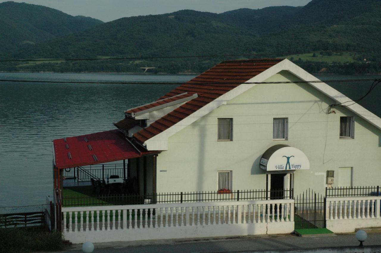 Casa Yuppy Du Διαμέρισμα Ieşelniţa Εξωτερικό φωτογραφία